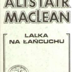 Lalka na łańcuchu.