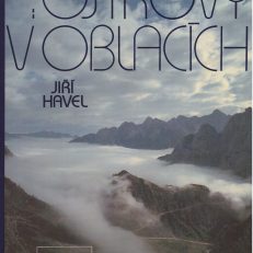 Ostrovy v oblacich